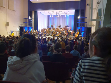 Kinderkonzert "Ana und das fliegende Orchester"
